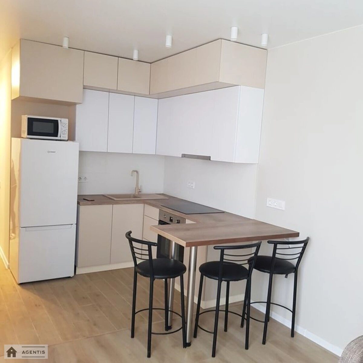 Сдам квартиру 1 комната, 40 m², 21 эт./26 этажей. Всеволода Петріва вул. (Кирпоноса), Киев. 