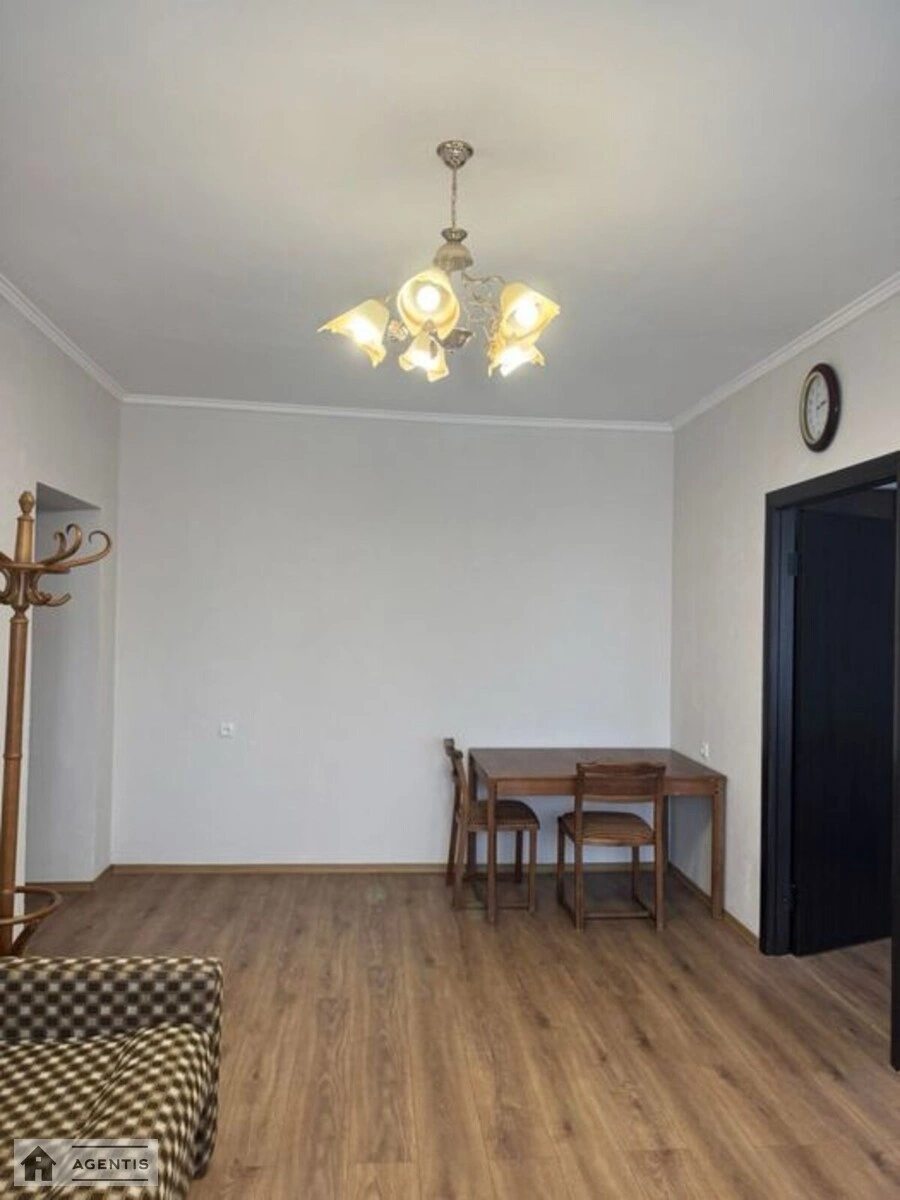 Сдам квартиру 2 комнаты, 55 m², 12 эт./14 этажей. Леси Украинки, Киев. 