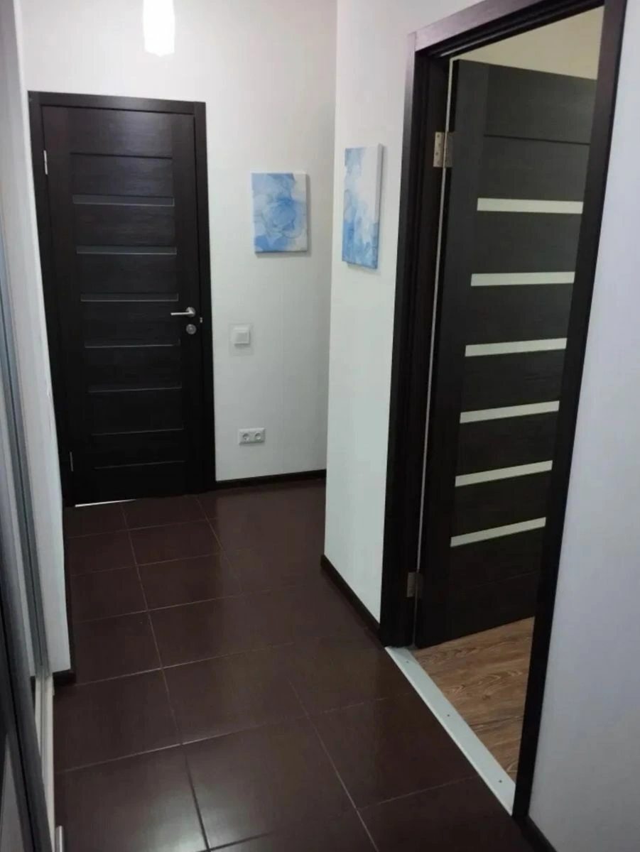 Здам квартиру 1 кімната, 43 m², 1 пов./12 поверхів. Регенераторна 4, Київ. 