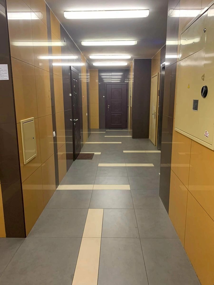 Здам квартиру 1 кімната, 43 m², 1 пов./12 поверхів. Регенераторна 4, Київ. 