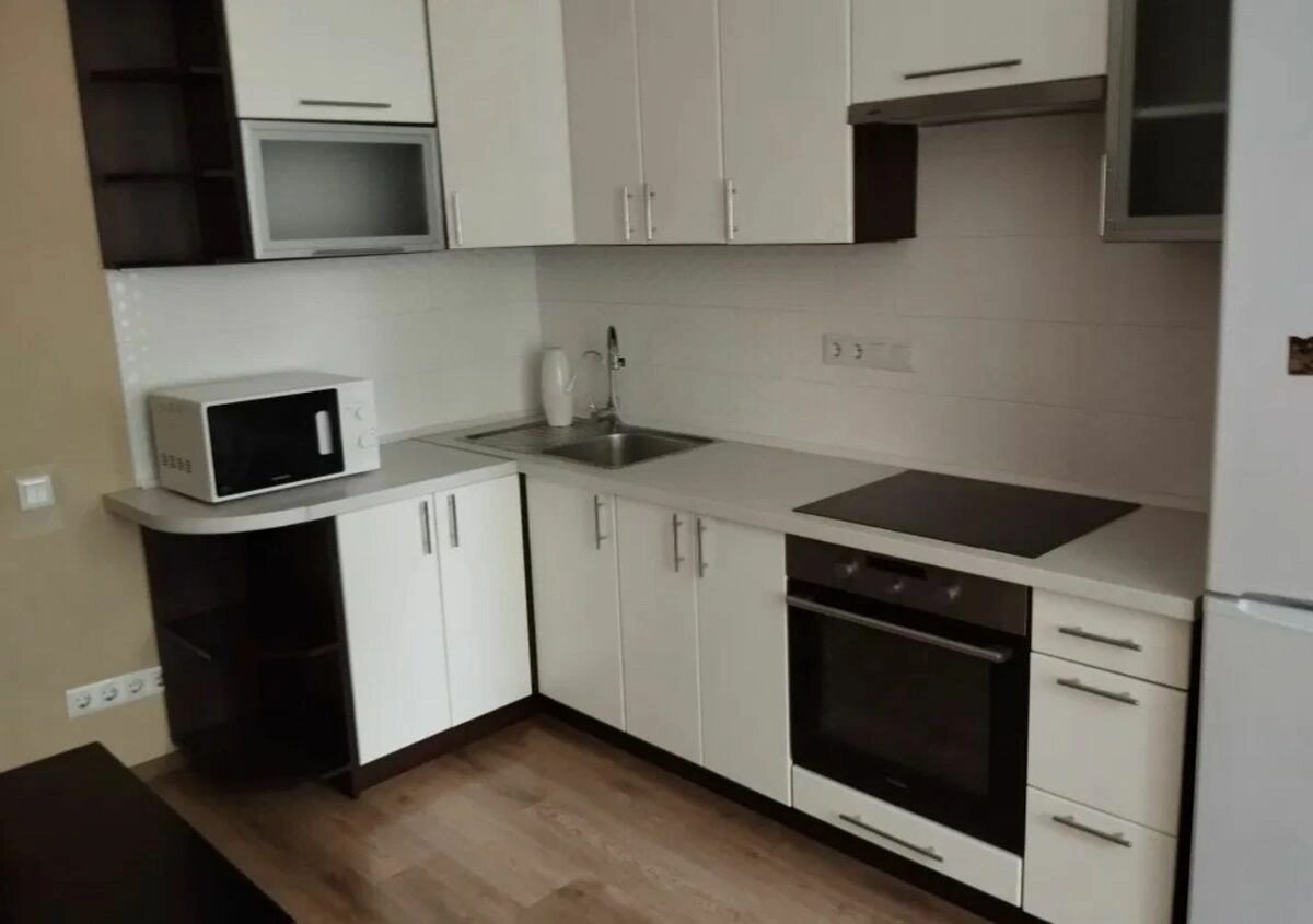 Здам квартиру 1 кімната, 43 m², 1 пов./12 поверхів. Регенераторна 4, Київ. 