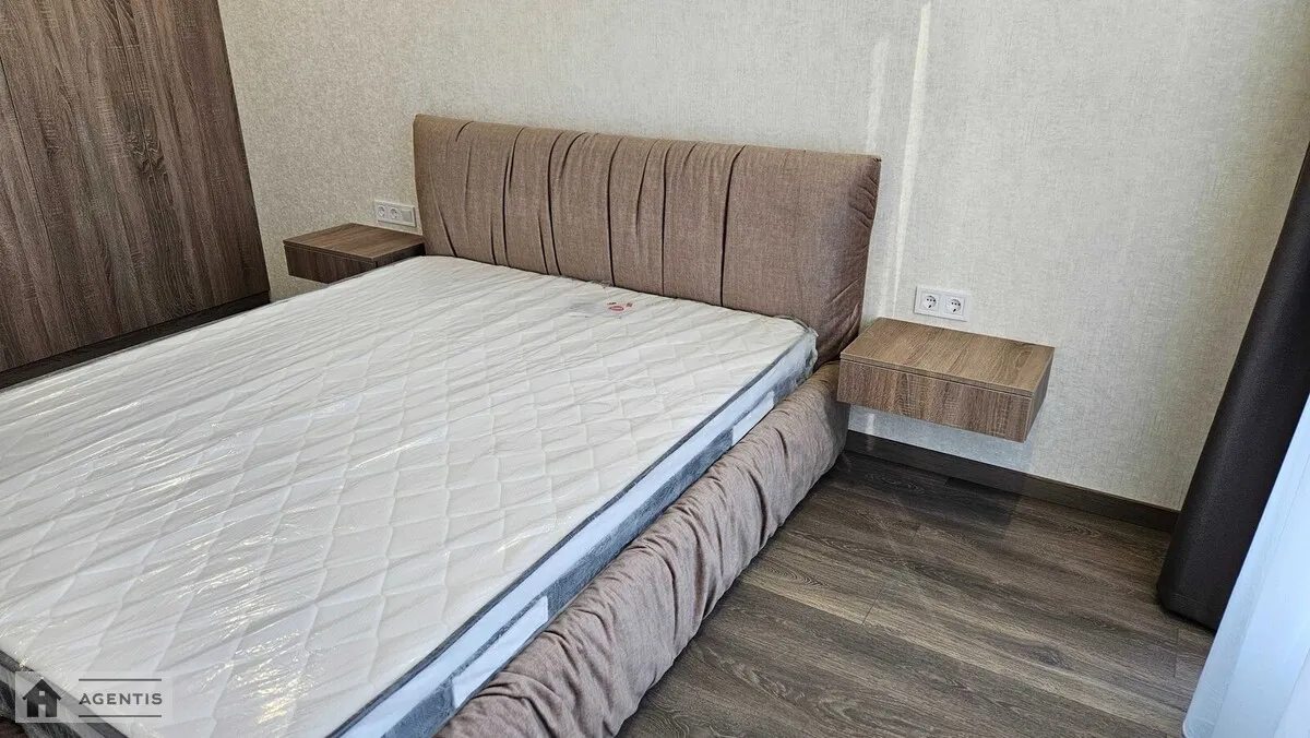 Здам квартиру 1 кімната, 48 m², 11 пов./25 поверхів. 15, Дніпровська набережна 15, Київ. 