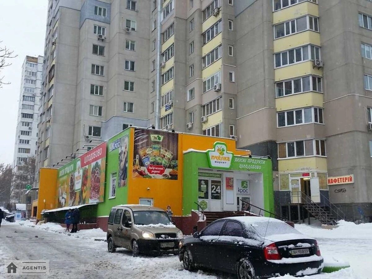 Сдам квартиру 1 комната, 51 m², 13 эт./16 этажей. 2, Якуба Коласа 2, Киев. 