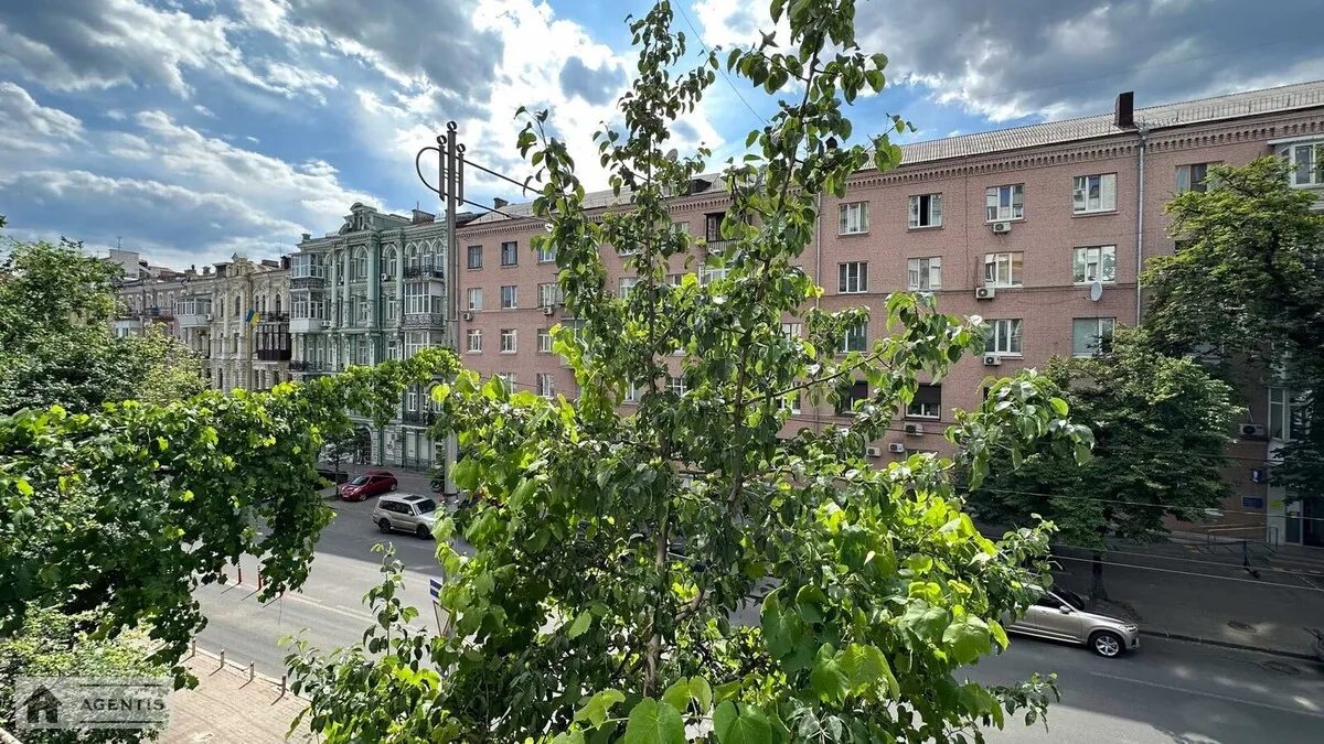 Apartment for rent 2 rooms, 50 m², 3rd fl./9 floors. 25, Shota Rustaveli vul., Kyiv. 