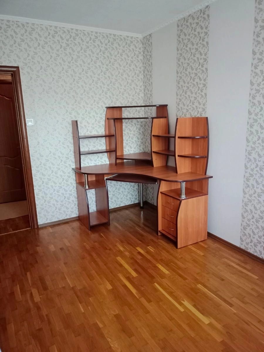 Apartment for rent 2 rooms, 52 m², 4th fl./9 floors. 43, Volodymyra Salskoho vul. Hryhoriya Kotovskoho, Kyiv. 