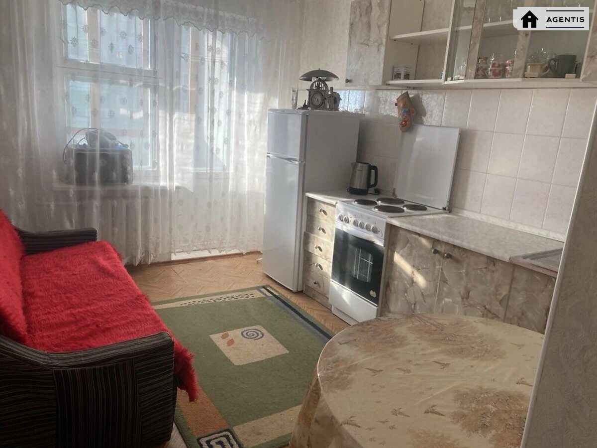 Сдам квартиру 1 комната, 51 m², 13 эт./17 этажей. 2, Якуба Коласа 2, Киев. 