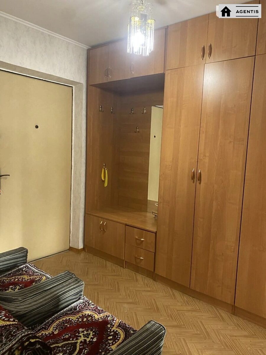 Здам квартиру 1 кімната, 51 m², 13 пов./17 поверхів. 2, Якуба Коласа 2, Київ. 