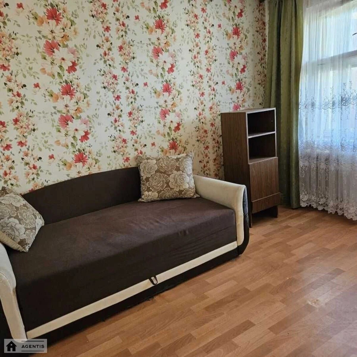 Apartment for rent 2 rooms, 59 m², 6th fl./16 floors. 5, Vasylya Ivanysa vul. Mykoly Mateyuka, Kyiv. 