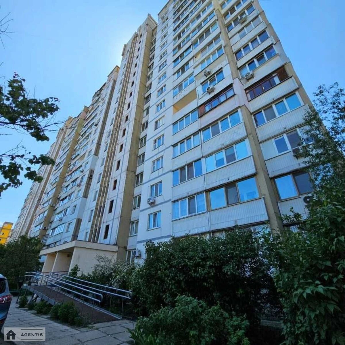 Apartment for rent 2 rooms, 59 m², 6th fl./16 floors. 5, Vasylya Ivanysa vul. Mykoly Mateyuka, Kyiv. 