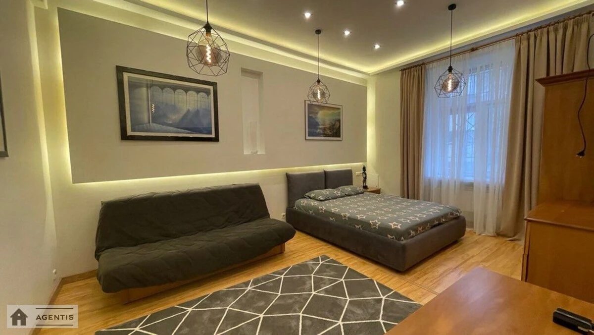 Apartment for rent 1 room, 40 m², 1st fl./6 floors. 19, Volodymyrivska vul., Kyiv. 