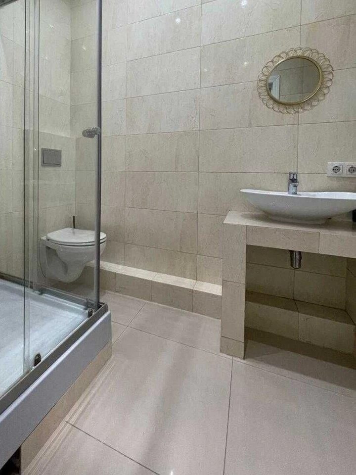 Сдам квартиру 1 комната, 45 m², 6 эт./22 этажа. Жилянская, Киев. 