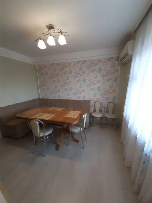 Продажа квартиры. 3 rooms, 61 m², 3rd floor/5 floors. 75, Волкова, Черкассы. 