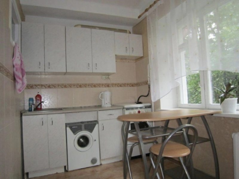 Apartments for sale. 2 rooms, 48 m², 4th floor/5 floors. 359, Ylyna, Cherkasy. 