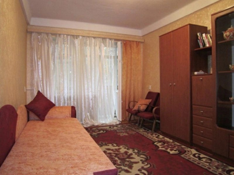 Apartments for sale. 2 rooms, 48 m², 4th floor/5 floors. 359, Ylyna, Cherkasy. 