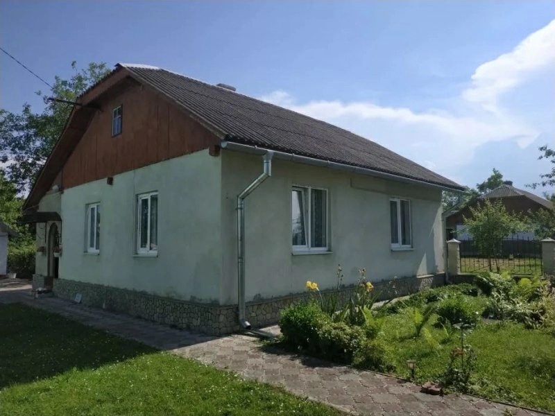 House for sale. 73 m². Stryy. 