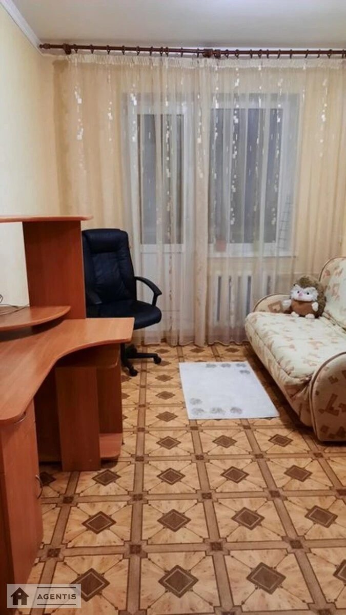 Здам квартиру 2 кімнати, 52 m², 3 пов./9 поверхів. 4, Докії Гуменної вул. (Юрія Смолича), Київ. 