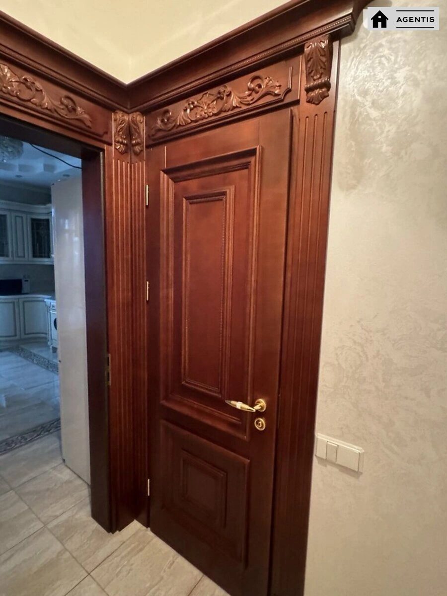 Здам квартиру 3 кімнати, 113 m², 5 пов./19 поверхів. 30, Науки 30, Київ. 