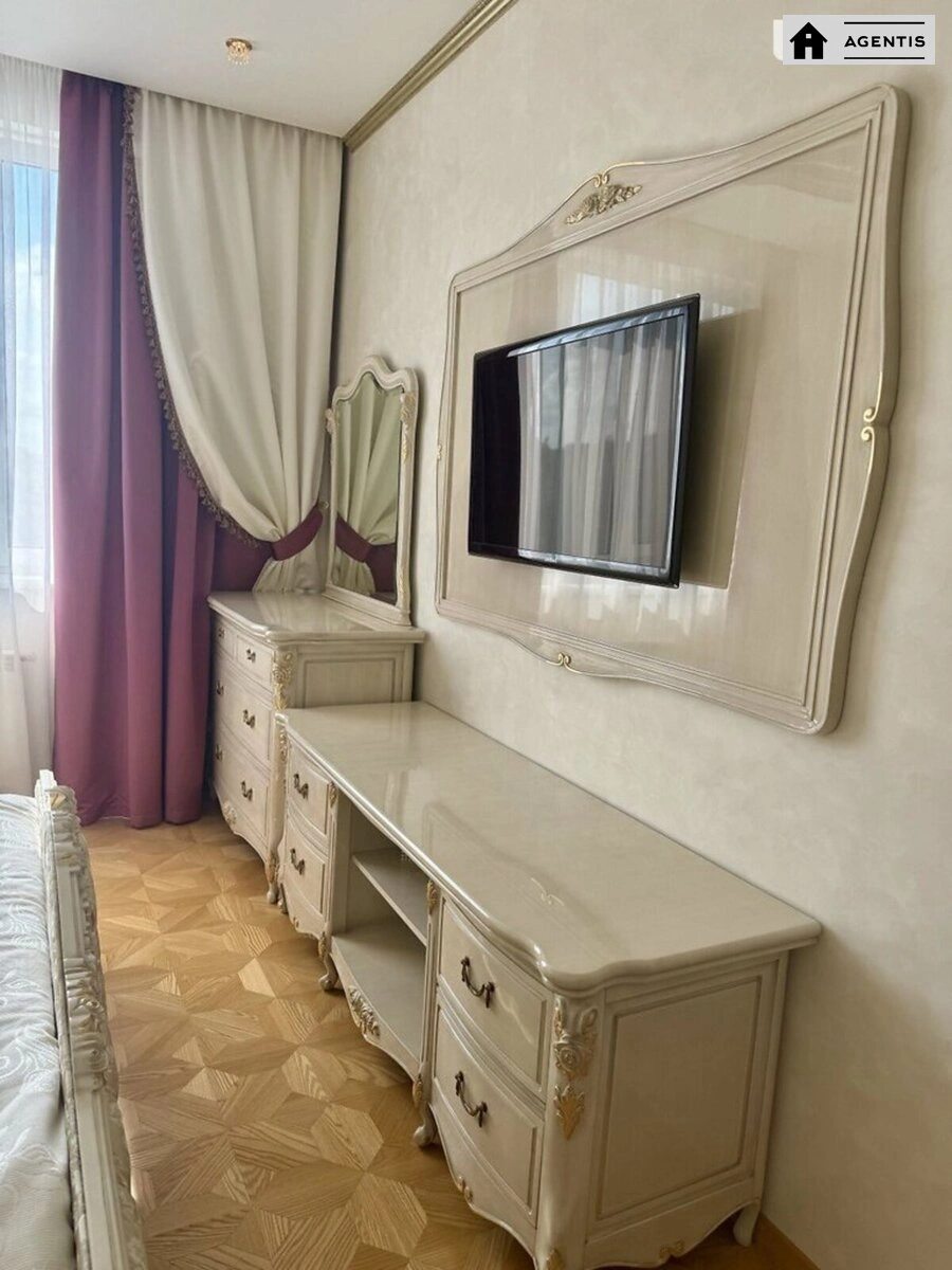 Apartment for rent 3 rooms, 113 m², 5th fl./19 floors. 30, Nauky 30, Kyiv. 