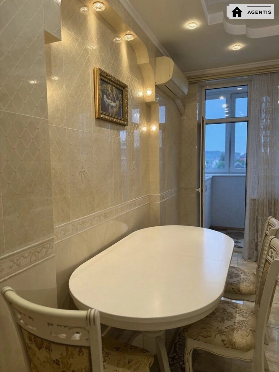 Apartment for rent 3 rooms, 113 m², 5th fl./19 floors. 30, Nauky 30, Kyiv. 