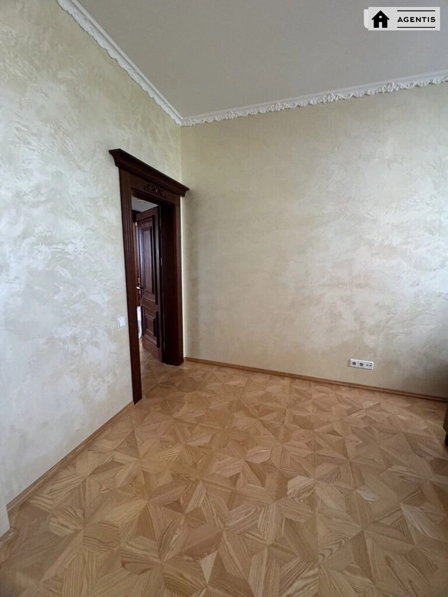 Apartment for rent 3 rooms, 113 m², 5th fl./19 floors. 30, Nauky 30, Kyiv. 