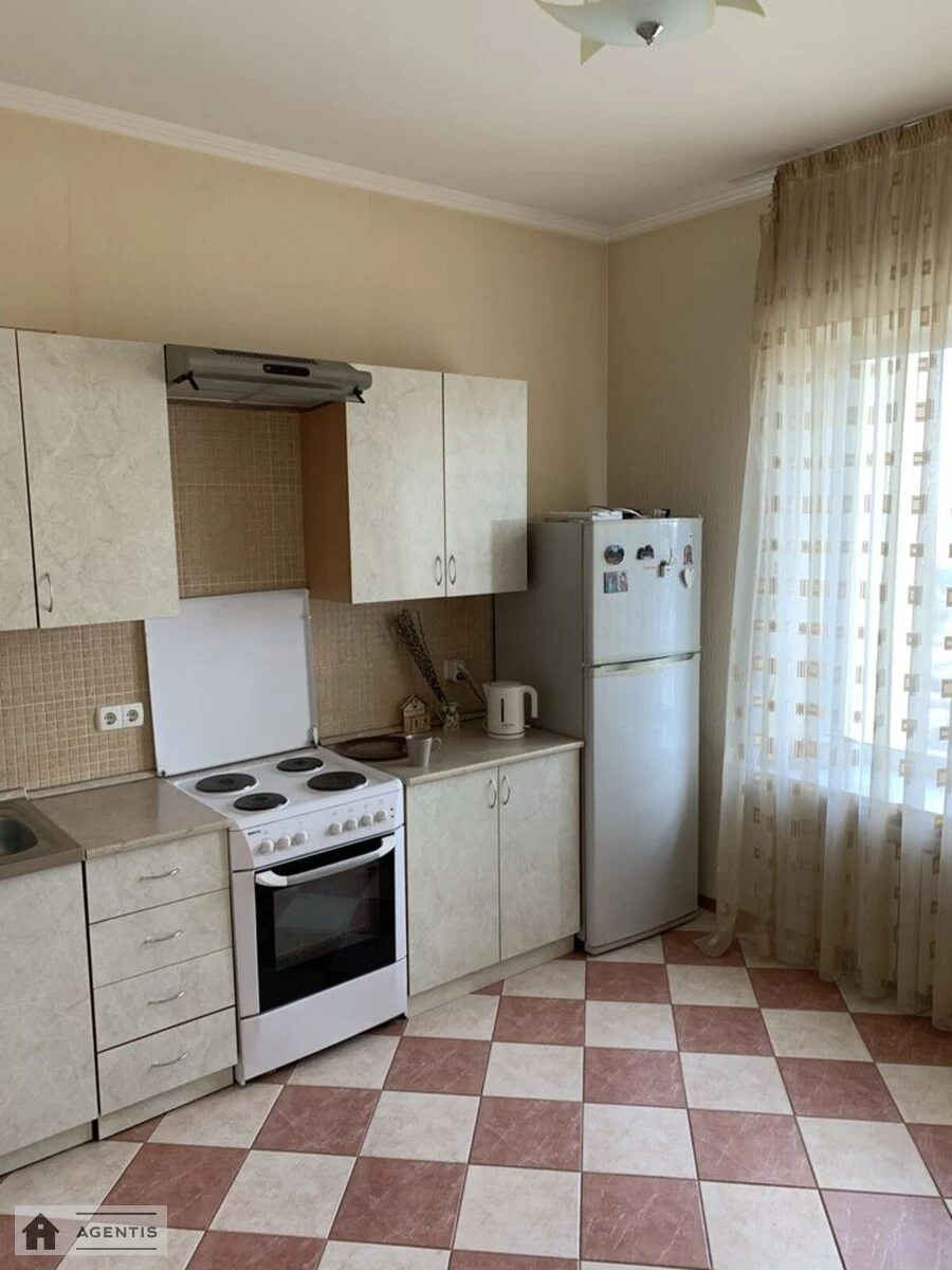 Сдам квартиру 1 комната, 55 m², 21 эт./25 этажей. Дмитриевская, Киев. 