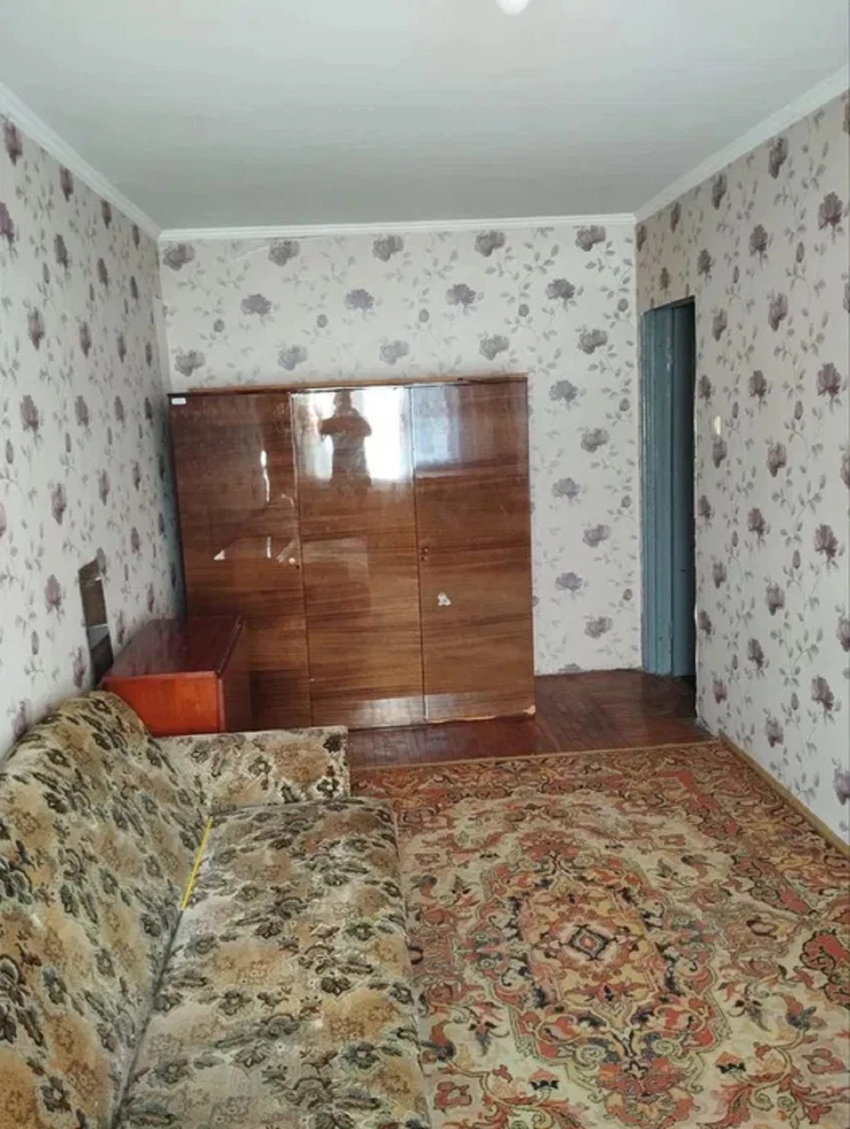 Apartments for sale 2 rooms, 44 m², 5th fl./5 floors. 31, Petrova Henerala ul., Odesa. 