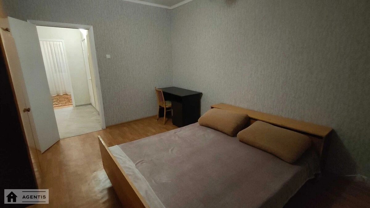 Apartment for rent 3 rooms, 71 m², 8th fl./10 floors. 10, Arkhitektora Verbytskoho vul., Kyiv. 