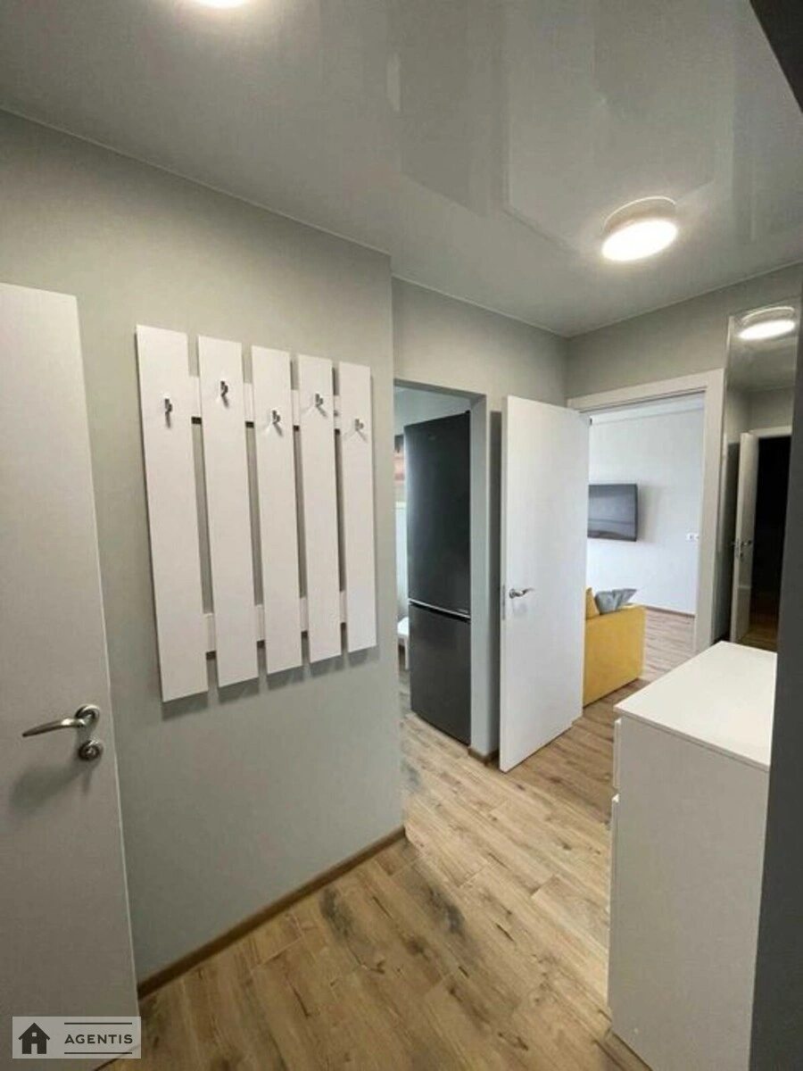 Сдам квартиру 1 комната, 42 m², 21 эт./26 этажей. Юлії Здановської вул. (Михайла Ломоносова), Киев. 