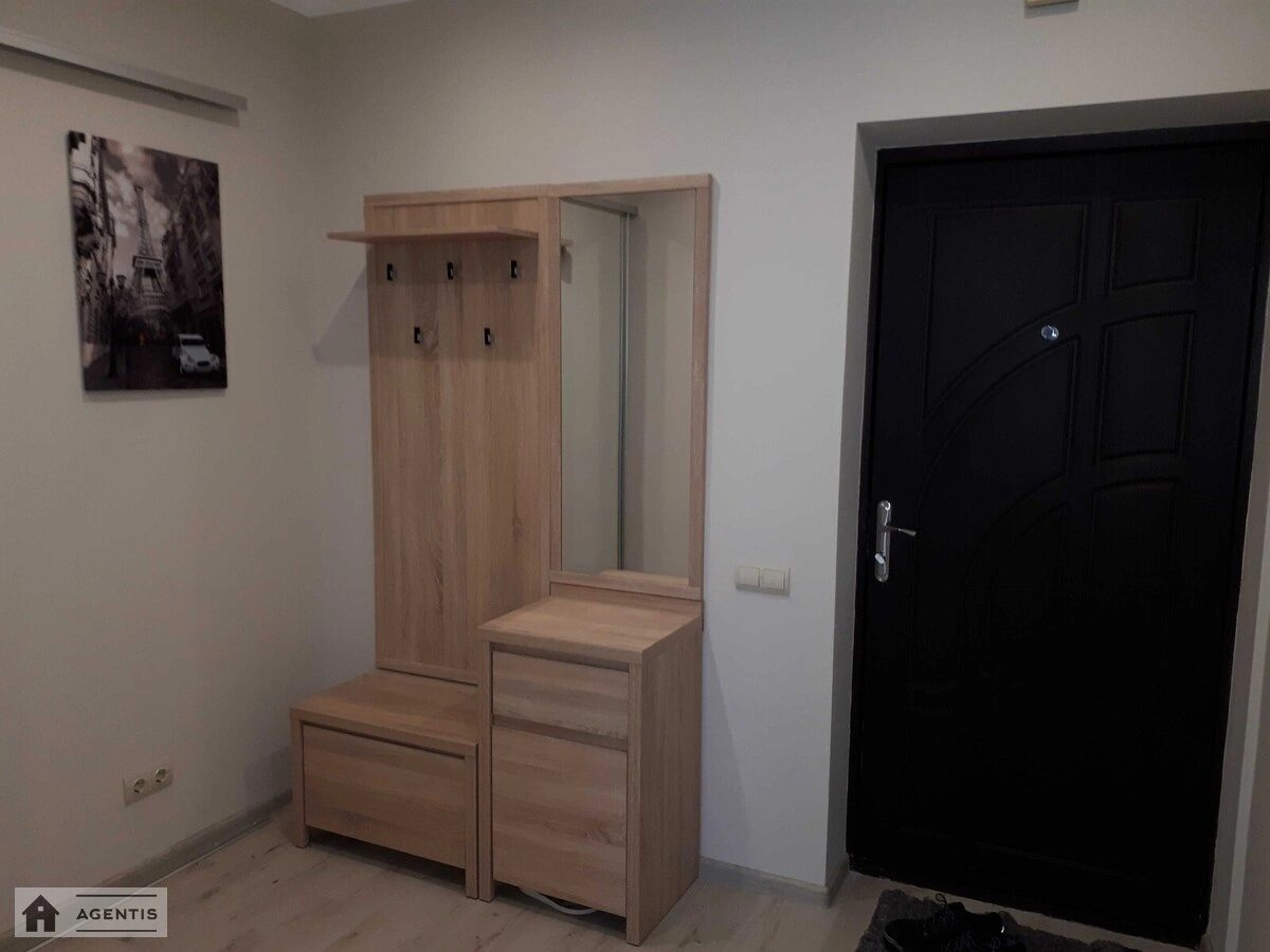 Здам квартиру 1 кімната, 50 m², 18 пов./26 поверхів. 95, Голосіївський 95, Київ. 