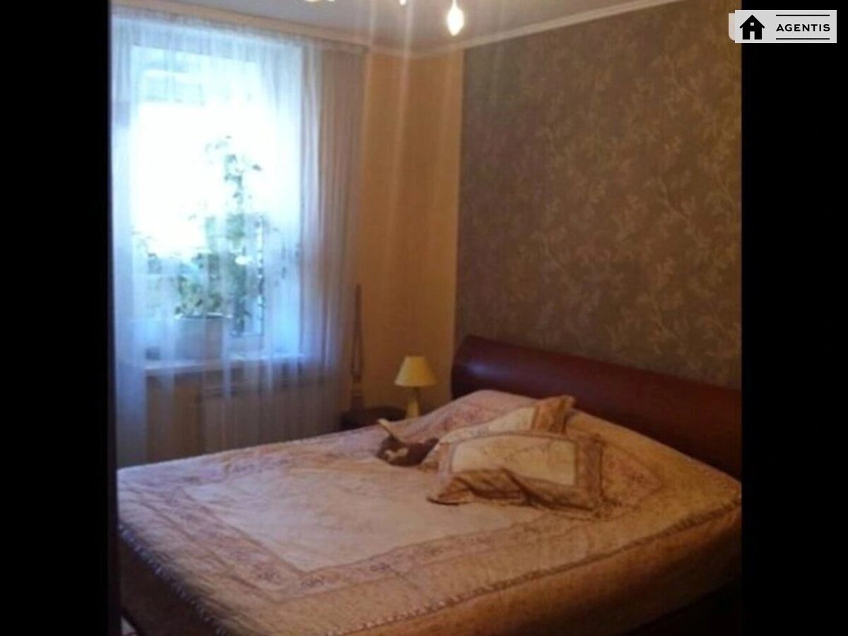 Apartment for rent 2 rooms, 72 m², 4th fl./25 floors. 9, Zdolbunivska 9, Kyiv. 