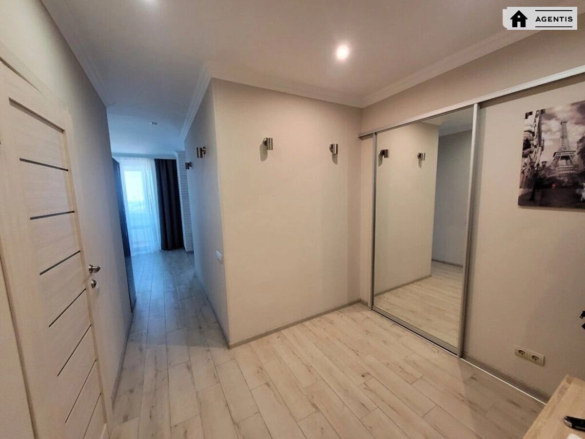 Сдам квартиру 1 комната, 50 m², 18 эт./26 этажей. 95, Голосеевский 95, Киев. 