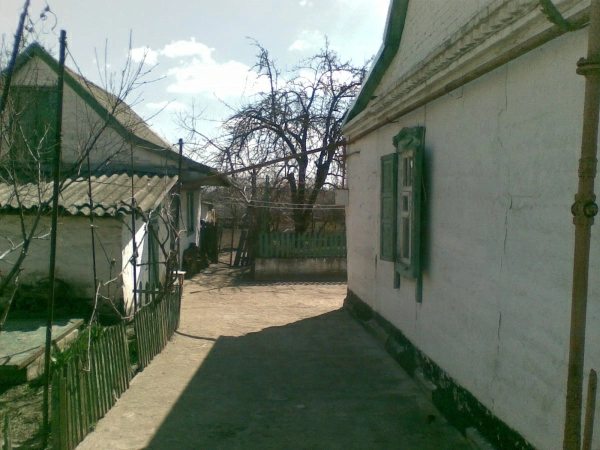House for sale. 48 m². Vesennyaya, Dniprodzerzhynsk. 