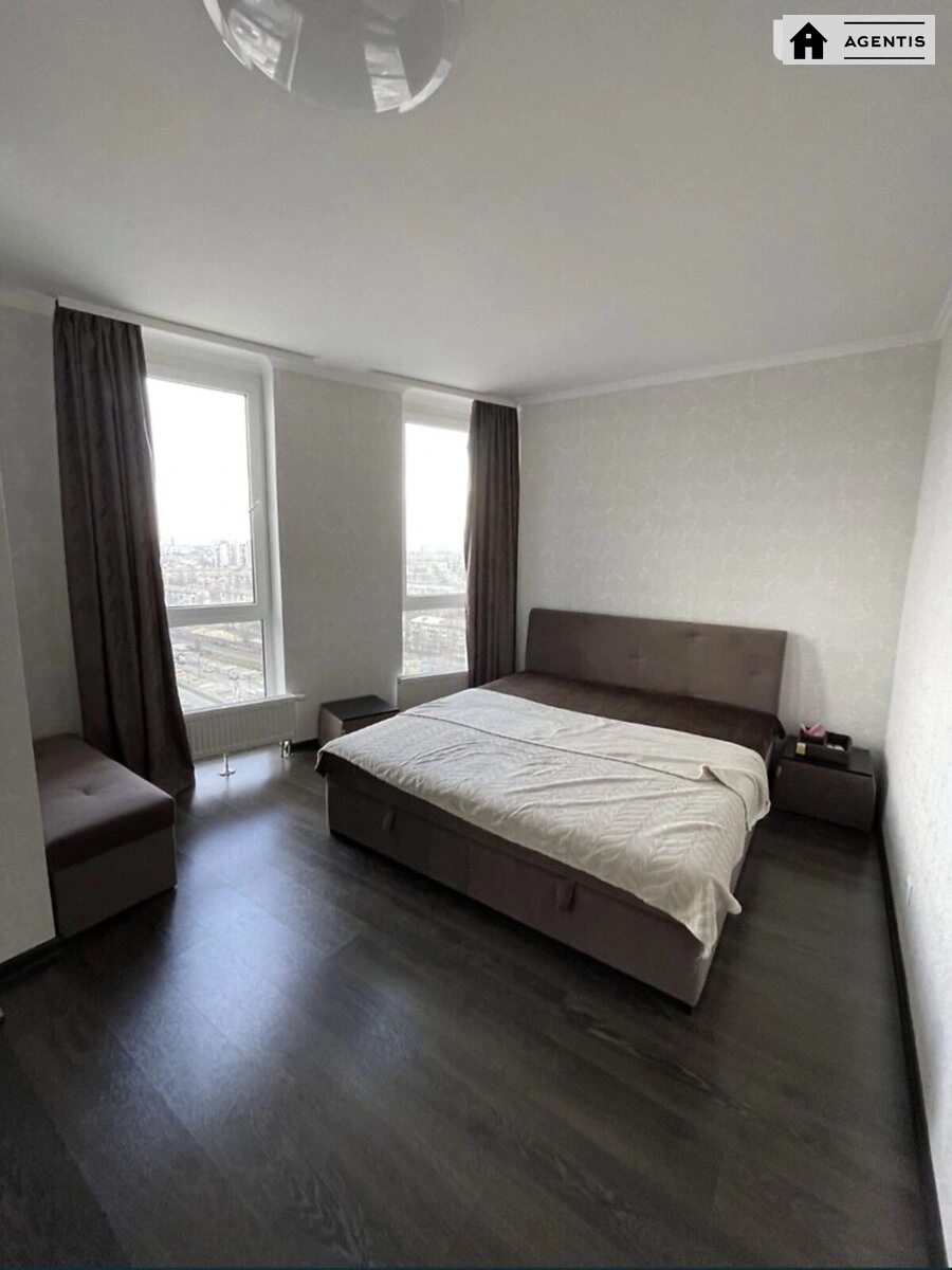 Apartment for rent 3 rooms, 100 m², 19th fl./35 floors. 30, Sobornosti prosp. Vozzyednannya, Kyiv. 