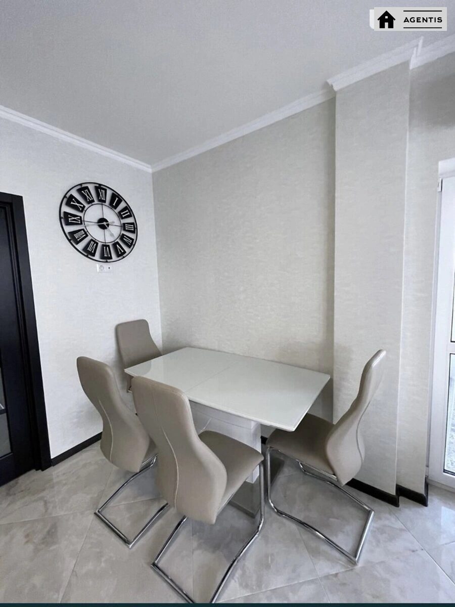 Apartment for rent 3 rooms, 100 m², 19th fl./35 floors. 30, Sobornosti prosp. Vozzyednannya, Kyiv. 