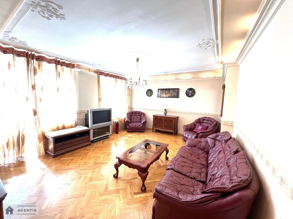 Apartment for rent 2 rooms, 69 m², 6th fl./9 floors. Feodosiyska, Kyiv. 