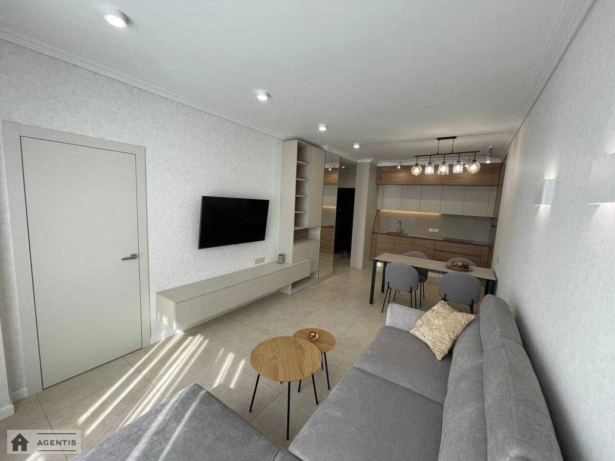 Сдам квартиру 1 комната, 50 m², 9 эт./21 этаж. Правды, Киев. 