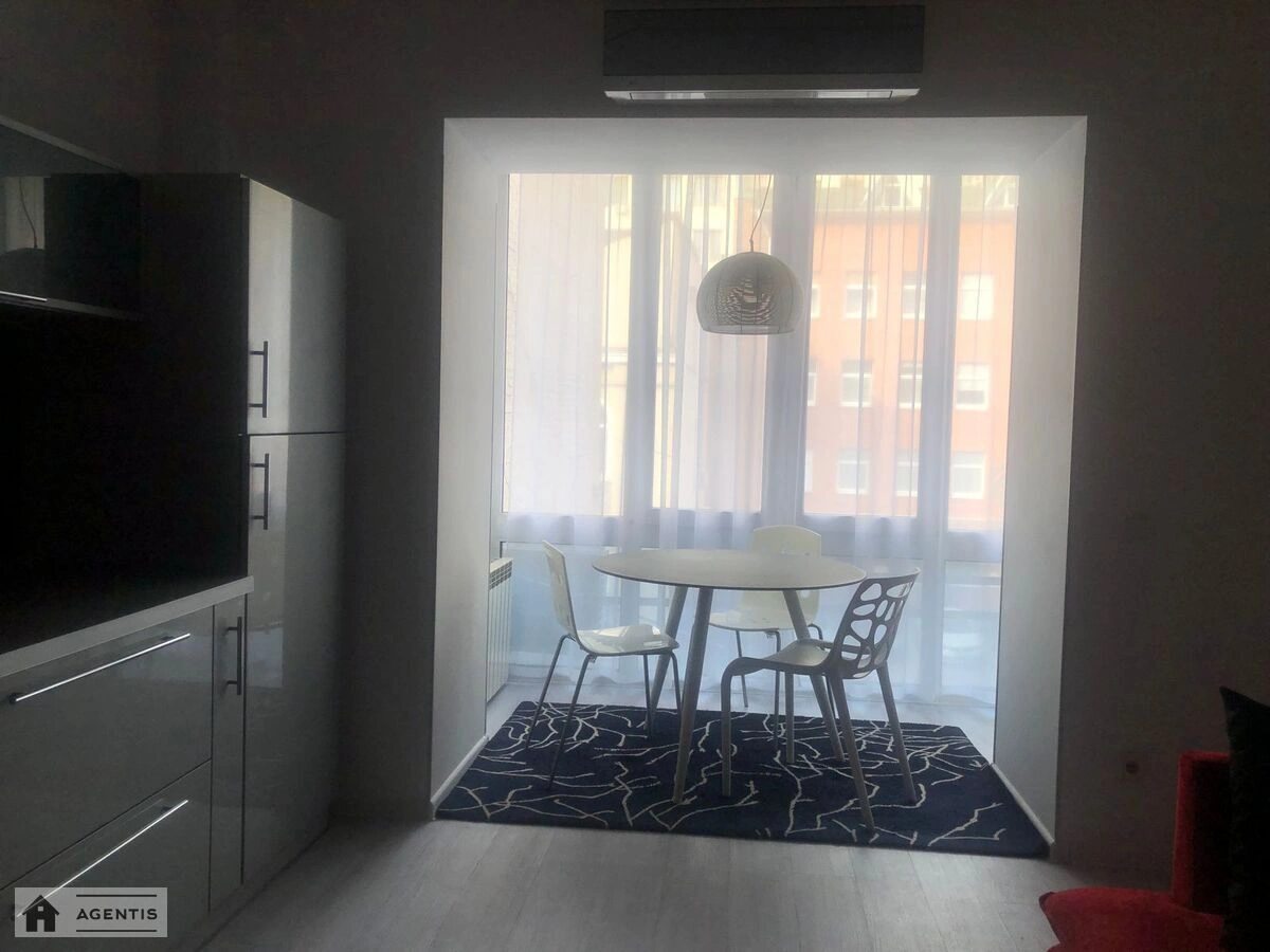 Apartment for rent 2 rooms, 50 m², 3rd fl./9 floors. 54, Velyka Vaselkivska 54, Kyiv. 