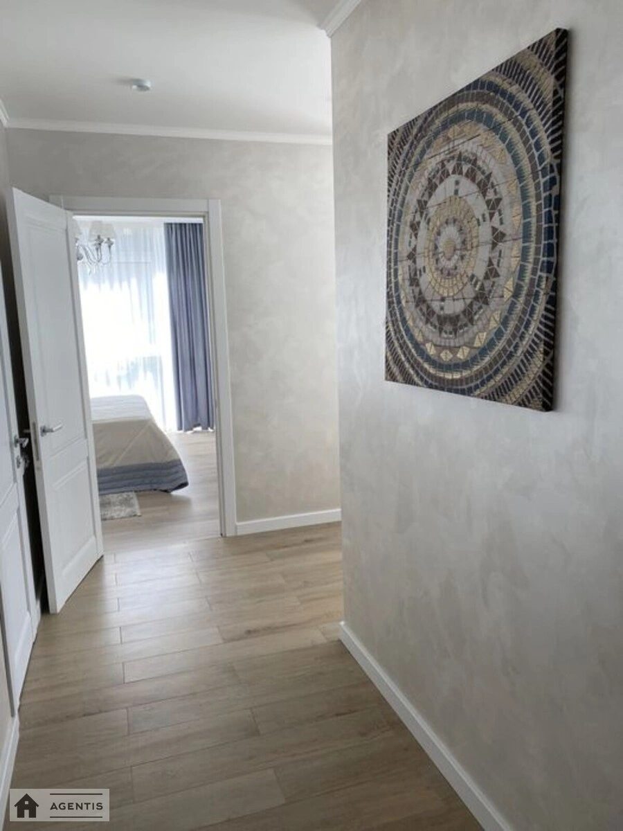 Apartment for rent 3 rooms, 83 m², 3rd fl./19 floors. 40, Predslavynska 40, Kyiv. 