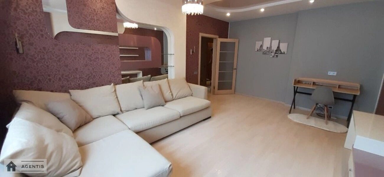 Сдам квартиру 2 комнаты, 75 m², 11 эт./24 этажа. 11, Єлизавети Чавдар вул., Киев. 