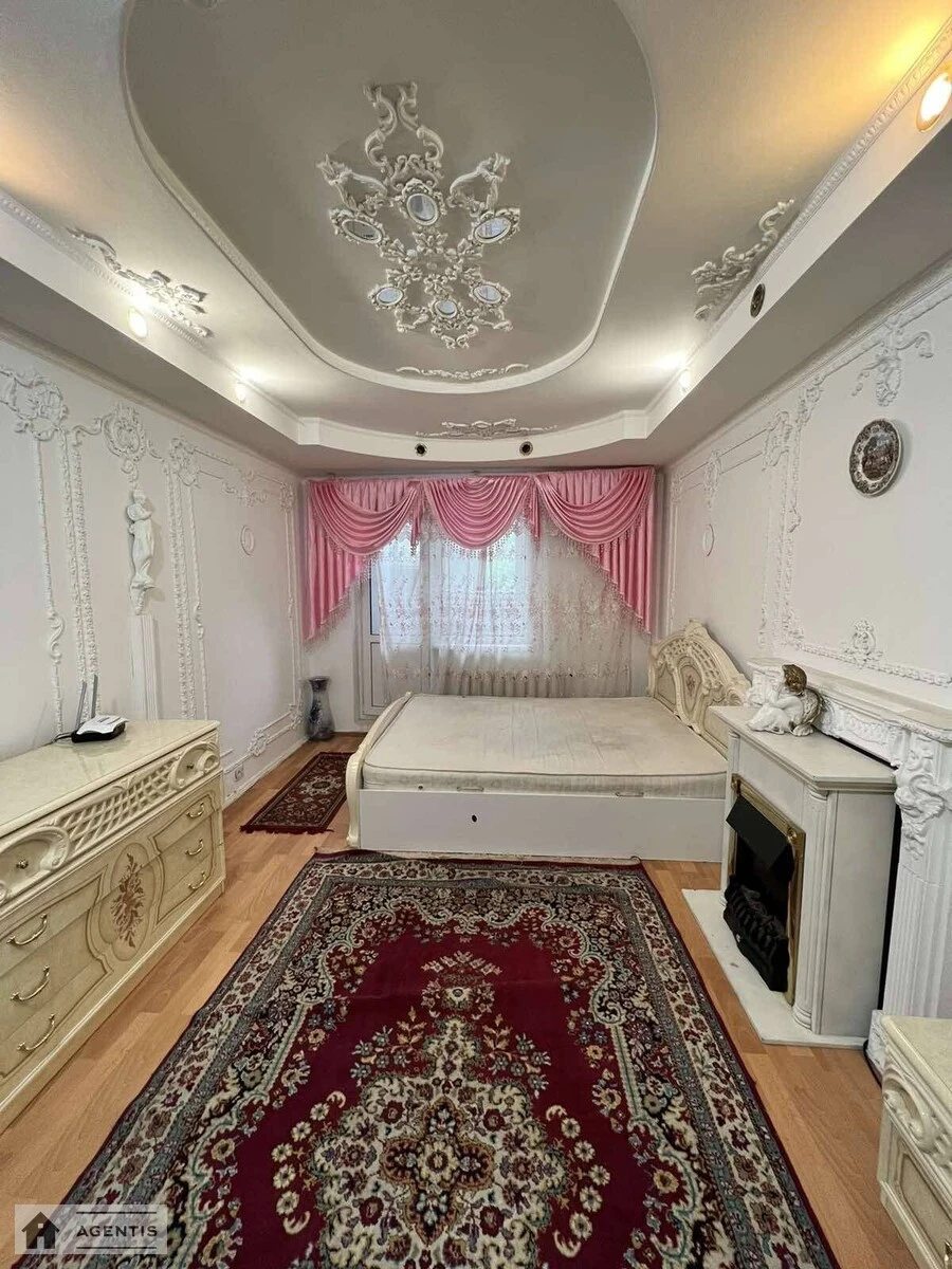 Сдам квартиру 1 комната, 45 m², 7 эт./16 этажей. 21, Машиностроительная 21, Киев. 