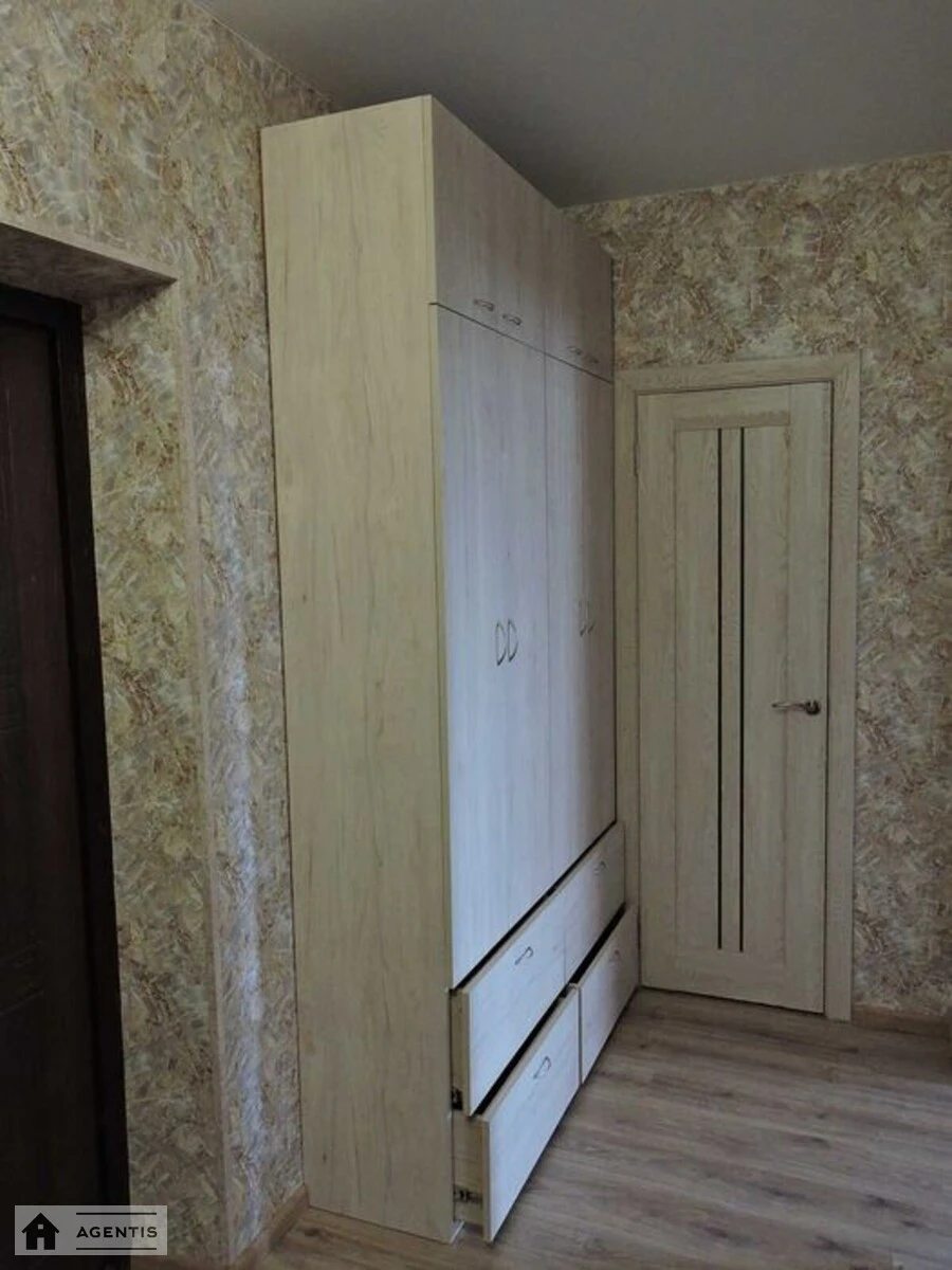 Apartment for rent 1 room, 46 m², 7th fl./15 floors. Garmatna, Kyiv. 