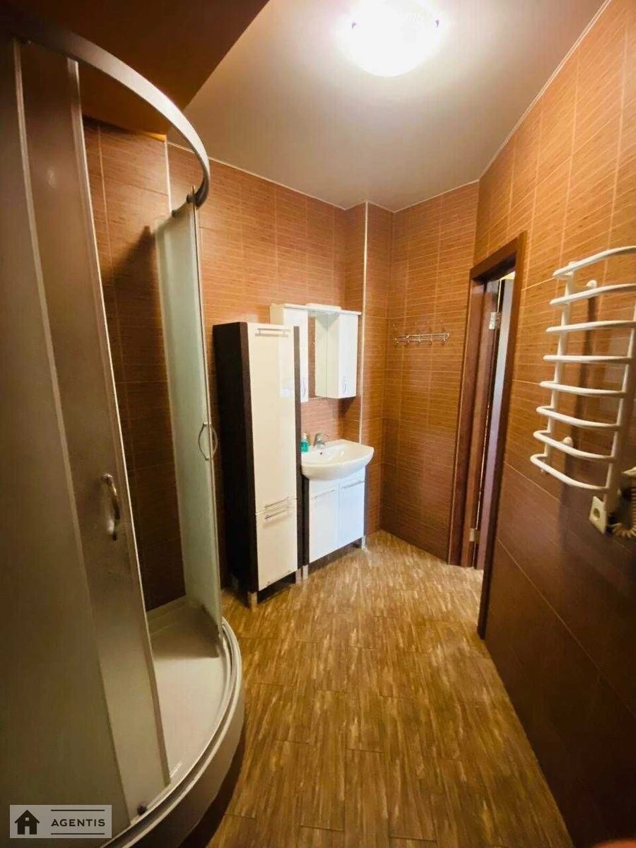 Сдам квартиру 1 комната, 54 m², 2 эт./23 этажа. 16, Андрія Верхогляда вул. (Михайла Драгомірова), Киев. 