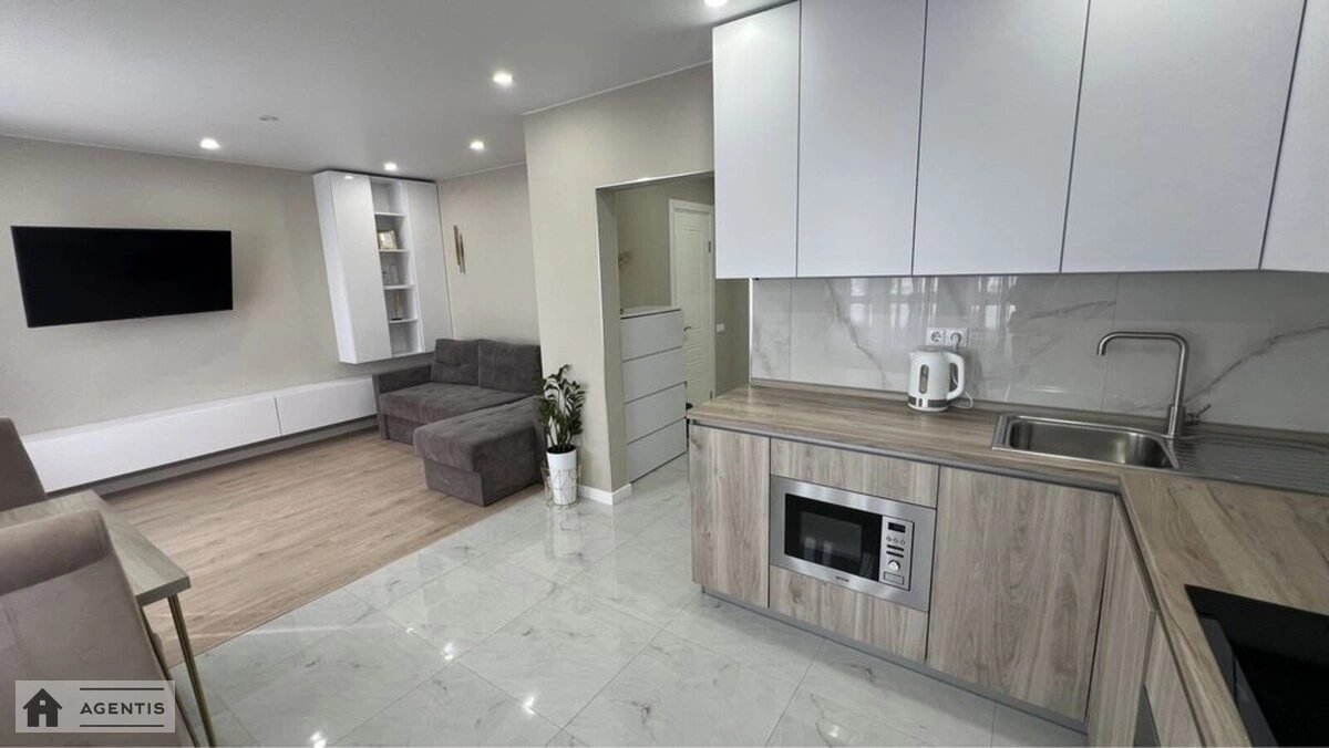 Здам квартиру 1 кімната, 36 m², 9 пов./25 поверхів. Бориса Гмирі вул., Київ. 