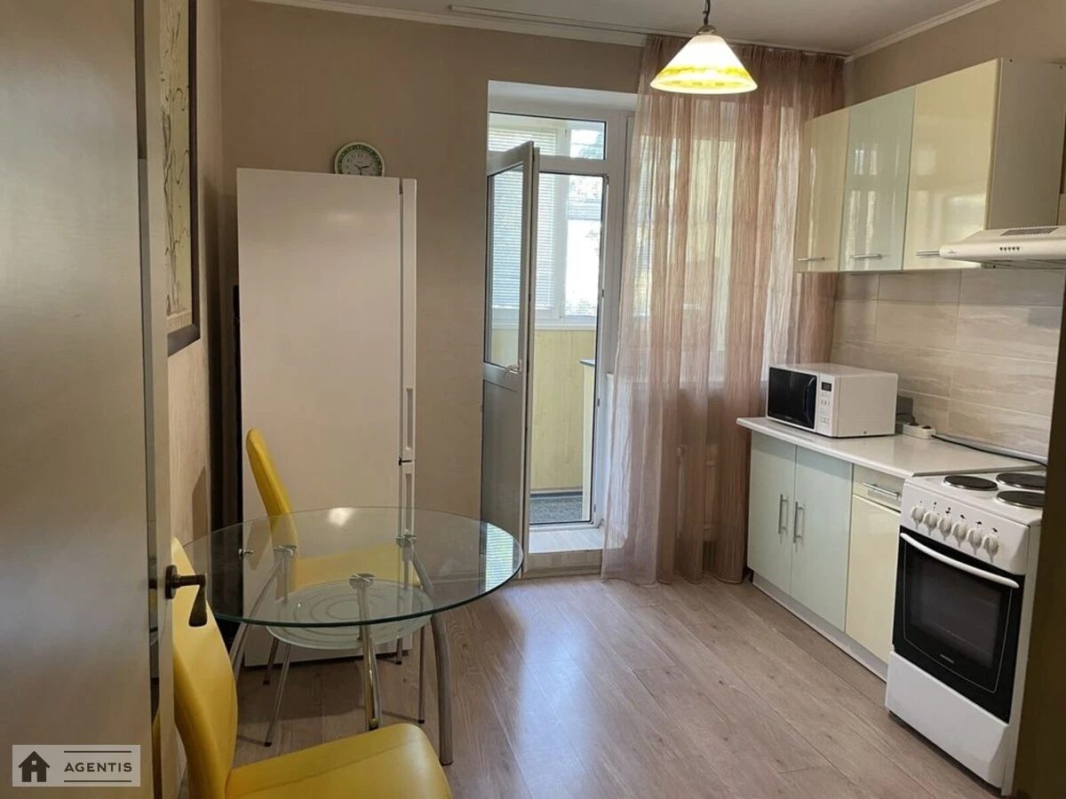 Здам квартиру 1 кімната, 37 m², 2 пов./24 поверхи. 66, Генерала Наумова вул., Київ. 