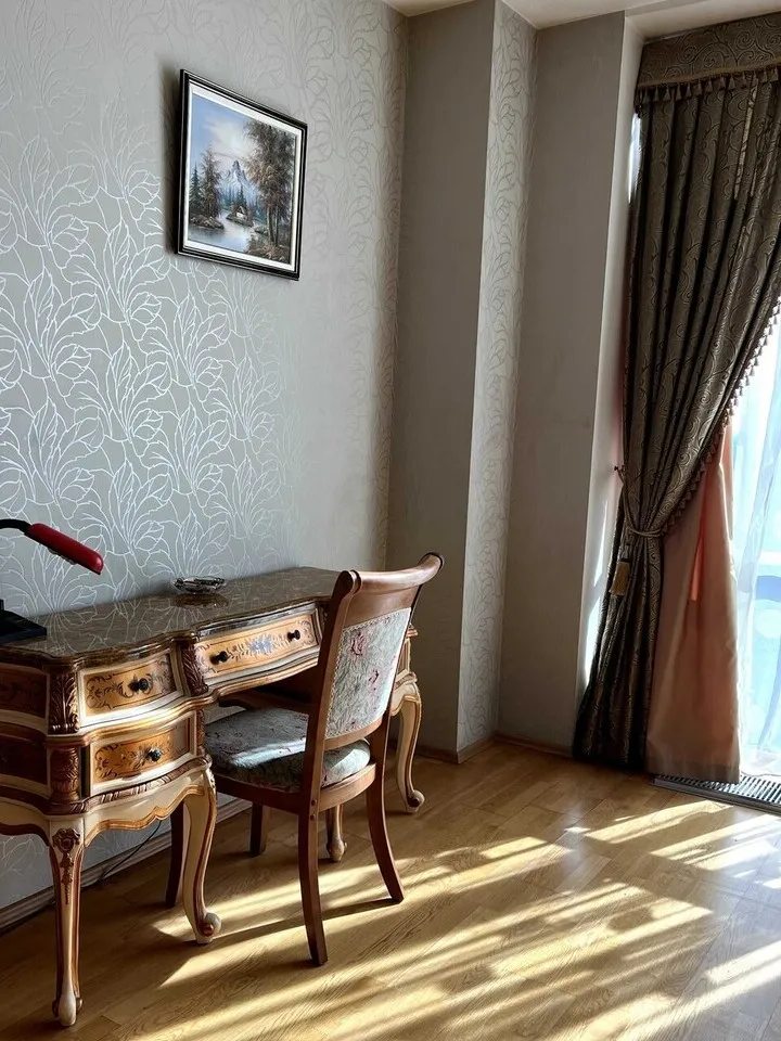 Apartment for rent 3 rooms, 150 m², 9th fl./25 floors. 59, Zvirynetcka 59, Kyiv. 