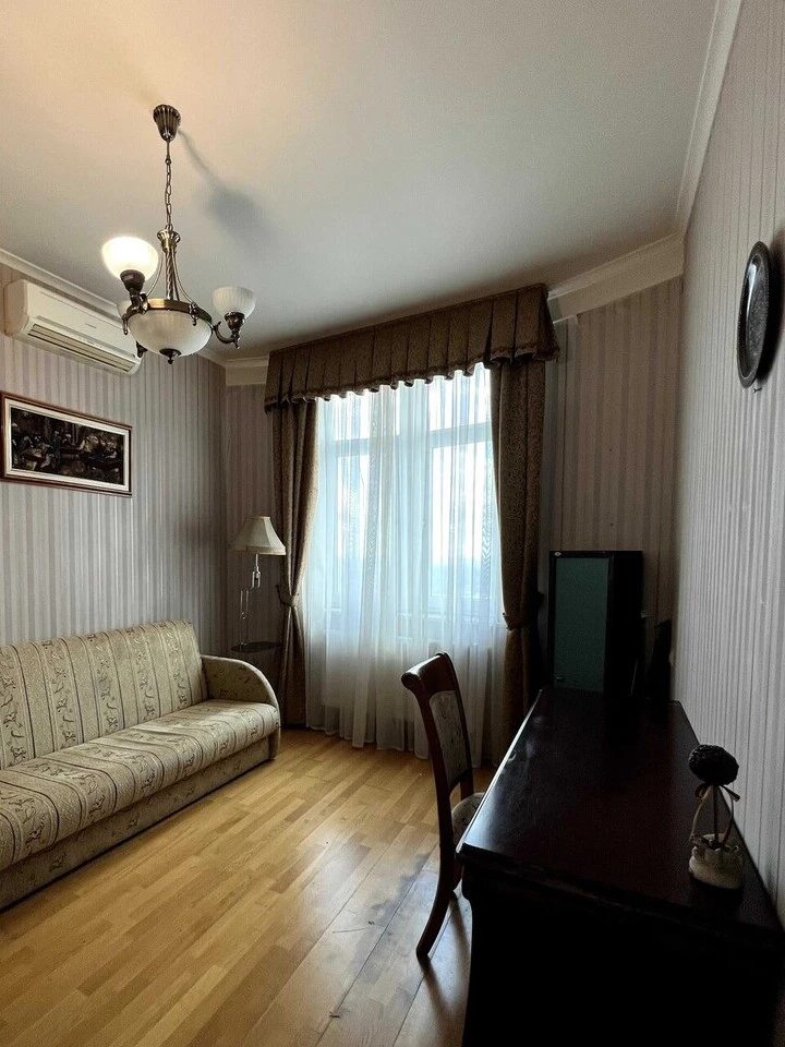 Apartment for rent 3 rooms, 150 m², 9th fl./25 floors. 59, Zvirynetcka 59, Kyiv. 