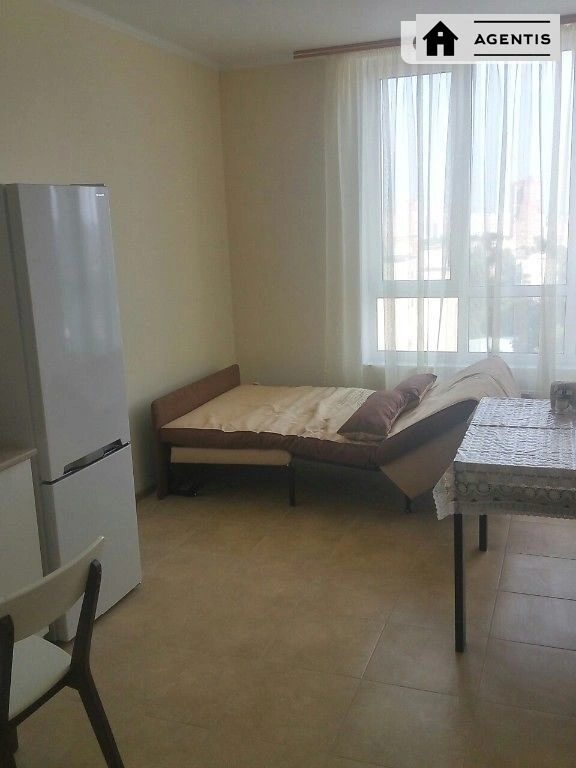 Сдам квартиру 1 комната, 45 m², 17 эт./26 этажей. 20, Соломянська вул., Киев. 