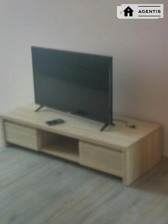 Здам квартиру 1 кімната, 45 m², 17 пов./26 поверхів. 20, Соломянська вул., Київ. 