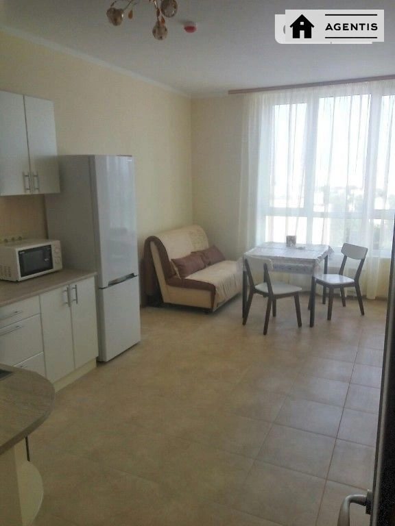 Сдам квартиру 1 комната, 45 m², 17 эт./26 этажей. 20, Соломянська вул., Киев. 