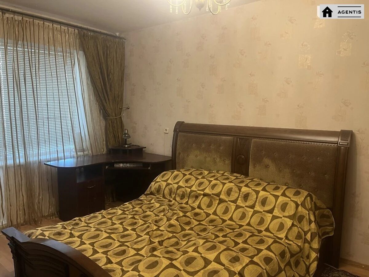 Сдам квартиру 2 комнаты, 76 m², 2 эт./15 этажей. 83, Юлії Здановської вул. (Михайла Ломоносова), Киев. 